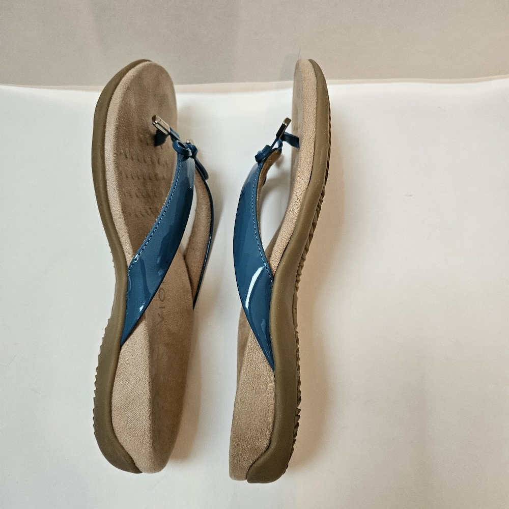 Vionic Sandal Bella Blue Thong Flip Flop Size 6.5 Orthopedic Patent Leather - Picture 5 of 11